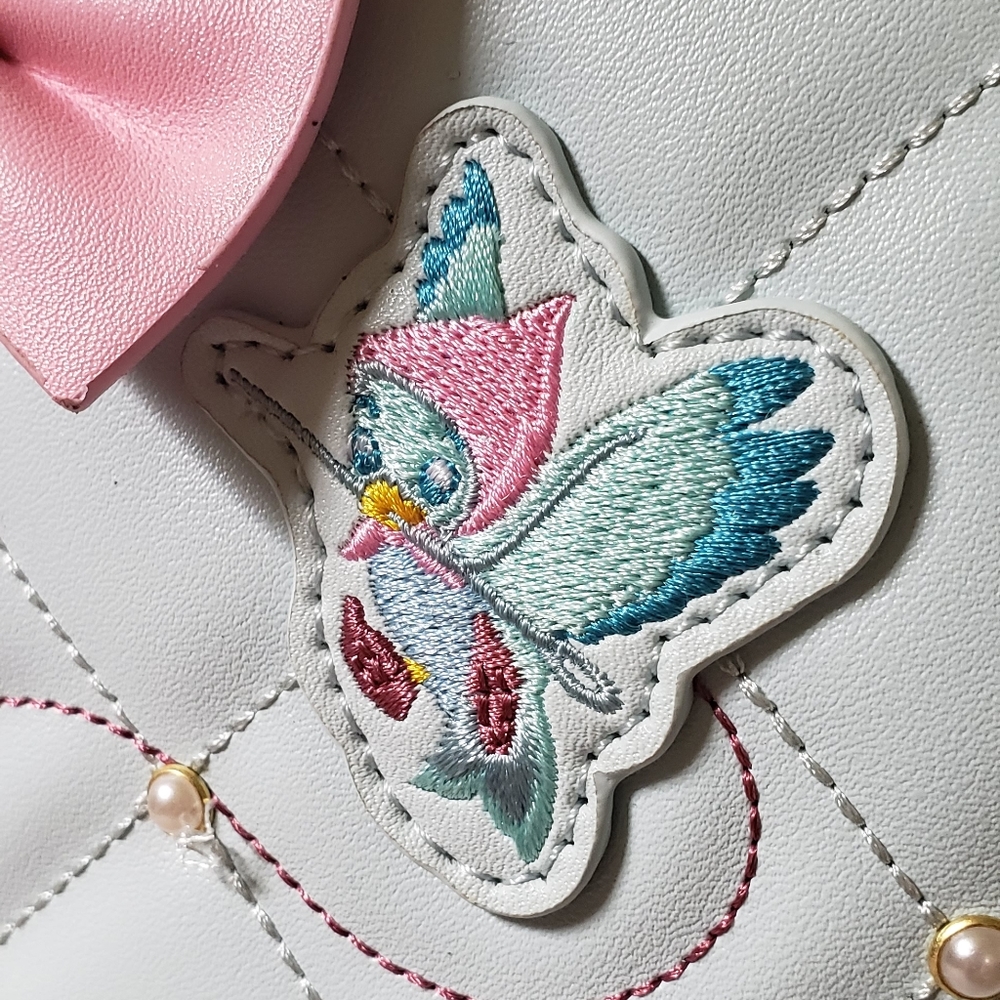Loungefly Cinderella Limited Edition Pearl Purse - Picture 8 of 8